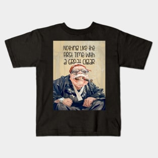 Puff Sumo: There's Nothing Like the First Time With a Great Cigar on a Dark Background Kids T-Shirt